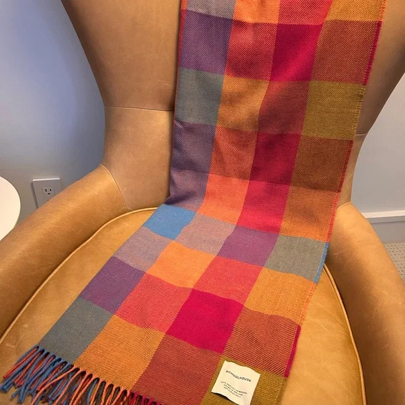 Schoolhouse Lambswool Plaid Throw - Picture 2 of 3